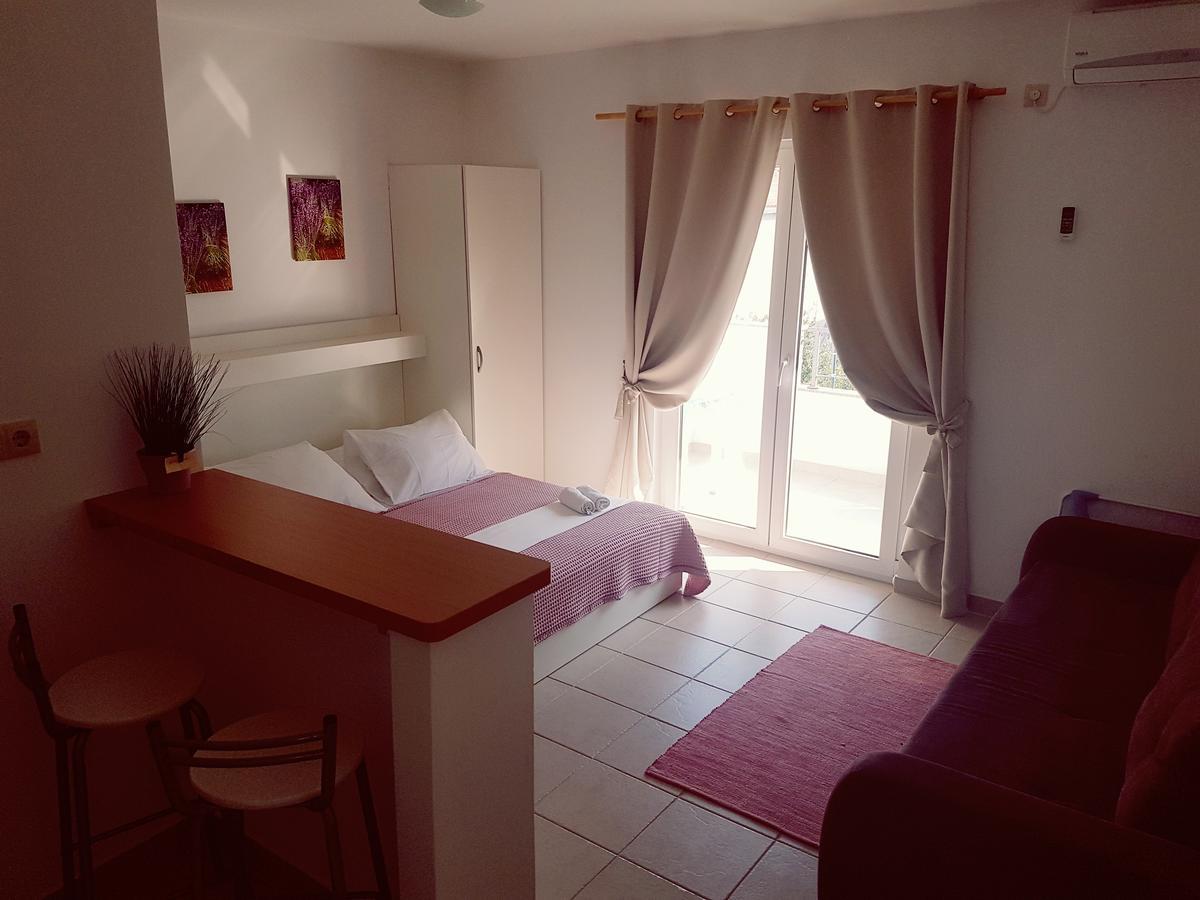 Apartment Luna Drvenik  Zewnętrze zdjęcie