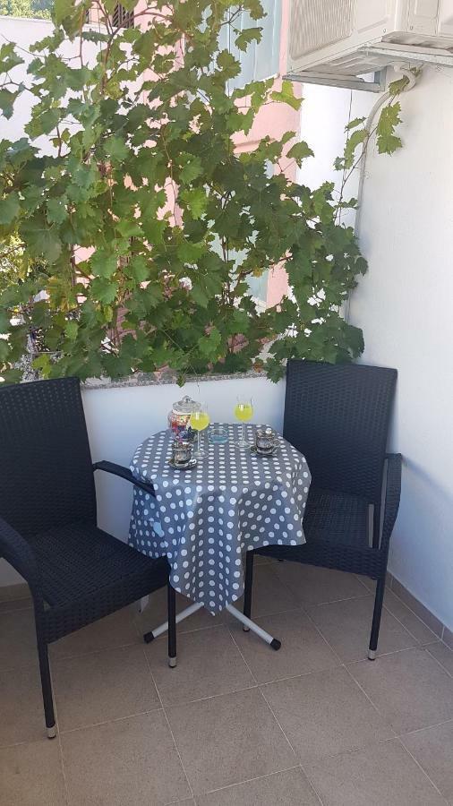 Apartment Luna Drvenik  Zewnętrze zdjęcie